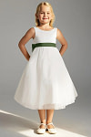 Akaks Blythe Flower Girl Dress Olive Green A-Line Scoop Neck Tea Length Tulle Dress with Detachable Bow Image863073