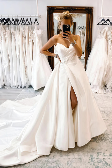 Akaks Louise Dress