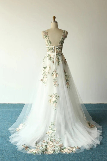 Lily | Discover the Perfect Floral Wedding Dress for Your Dream Big Day - White Floral - PromDressClub