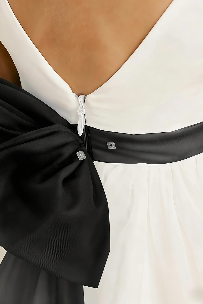 Akaks Blythe Flower Girl Dress Black A-Line Scoop Neck Tea Length Tulle Dress With Detachable Bow Image301010