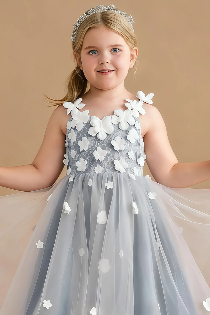 Akaks Eria Dusty Blue Flower Girl Dress A-Line V-Neck Lace Tulle Asymmetrical Hem Sleeveless 3D White Flowers Dress Image432132