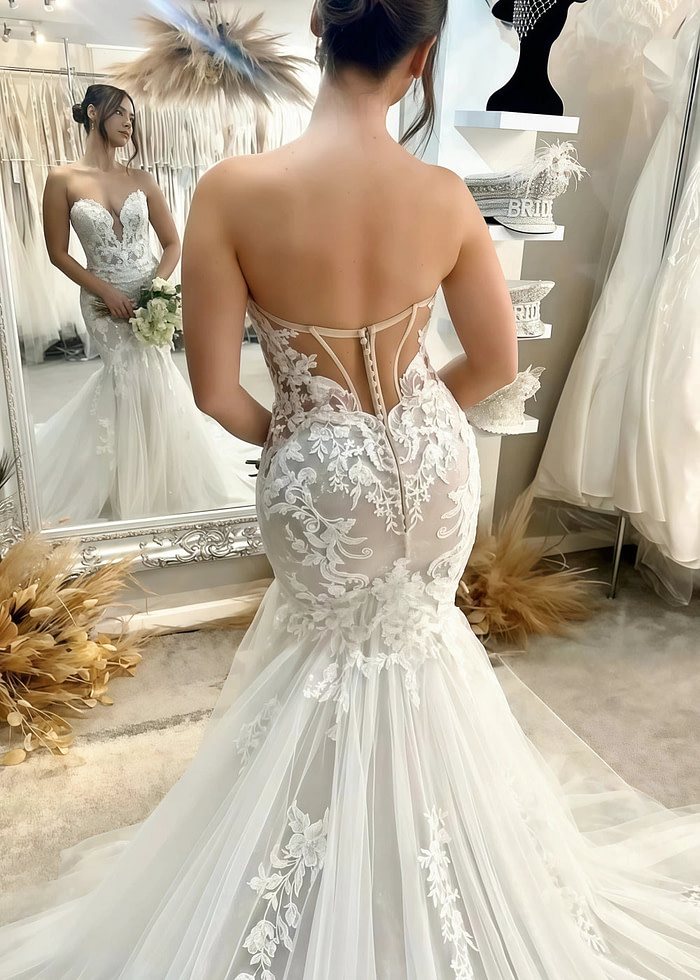 Akaks Estates Dress - Image 3