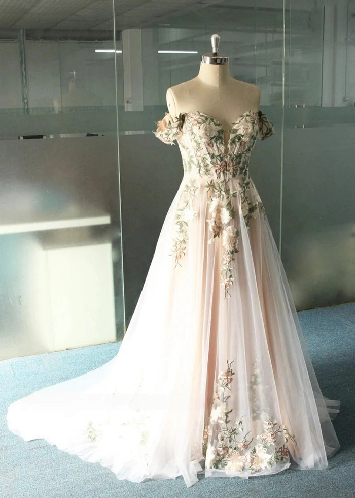 Lindsay | Say &Quot;I Do&Quot; In Dreamy Floral Embroidery &Amp; Corset Wedding Dress Perfection - White Floral - Promdressclub