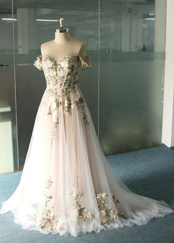 Lindsay | Say &Quot;I Do&Quot; In Dreamy Floral Embroidery &Amp; Corset Wedding Dress Perfection - White Floral - Promdressclub