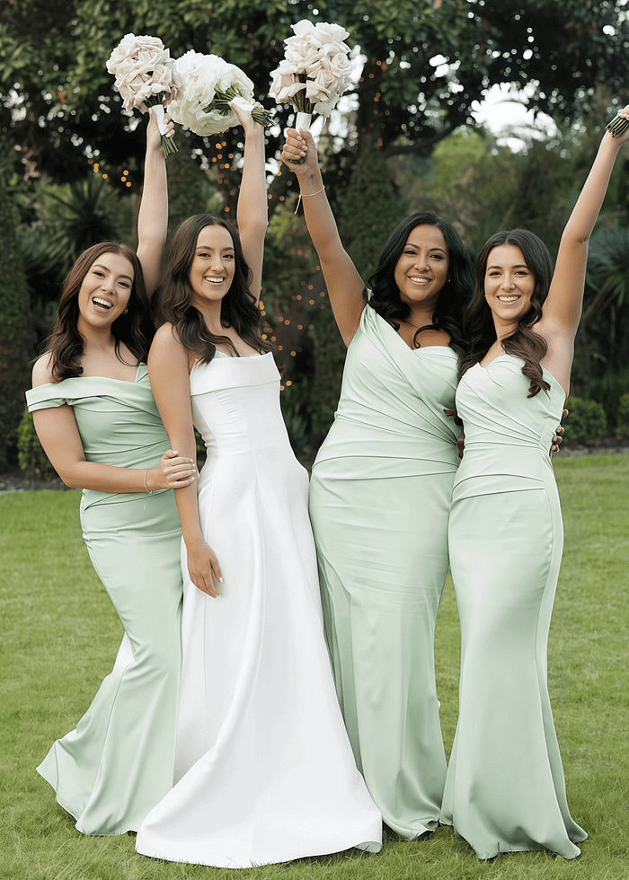 Akaks Honored Off The Shoulder Bridesmaid Dress Mermaid Sweetheart Neck Champagne Satin Dress Image356695