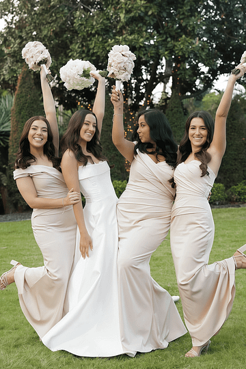 Akaks Honored Off the Shoulder Bridesmaid Dress Mermaid Sweetheart Neck Champagne Satin Dress Image420658